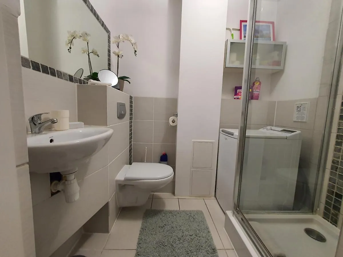 Centrumtwardastreetcentralstation 10Min Wi-Fi 1,2Gb Sek Warsaw Apartment