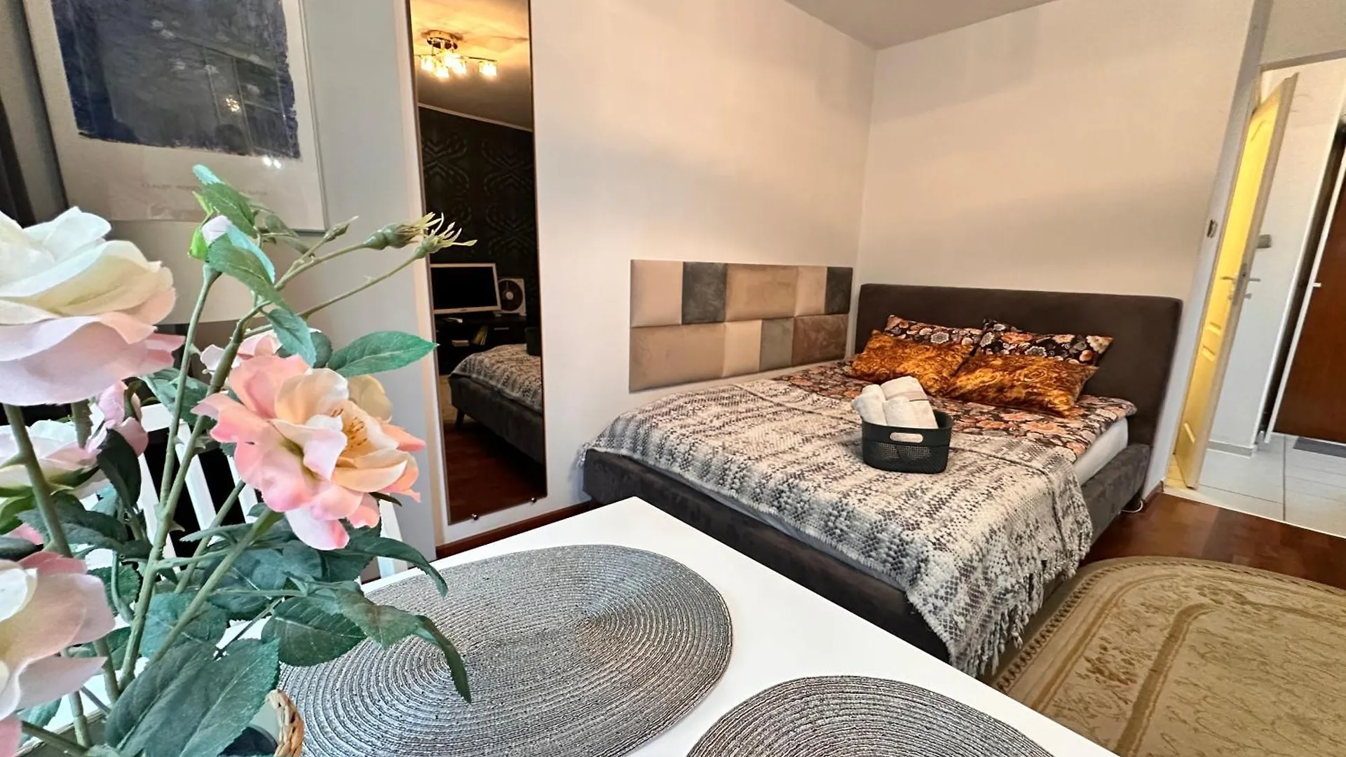 Centrumtwardastreetcentralstation 10Min Wi-Fi 1,2Gb Sek Warsaw Poland